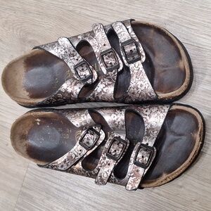 Papillio by birkenstock size 36 or 5.5-6 US, pre-owned 3 straps sandles